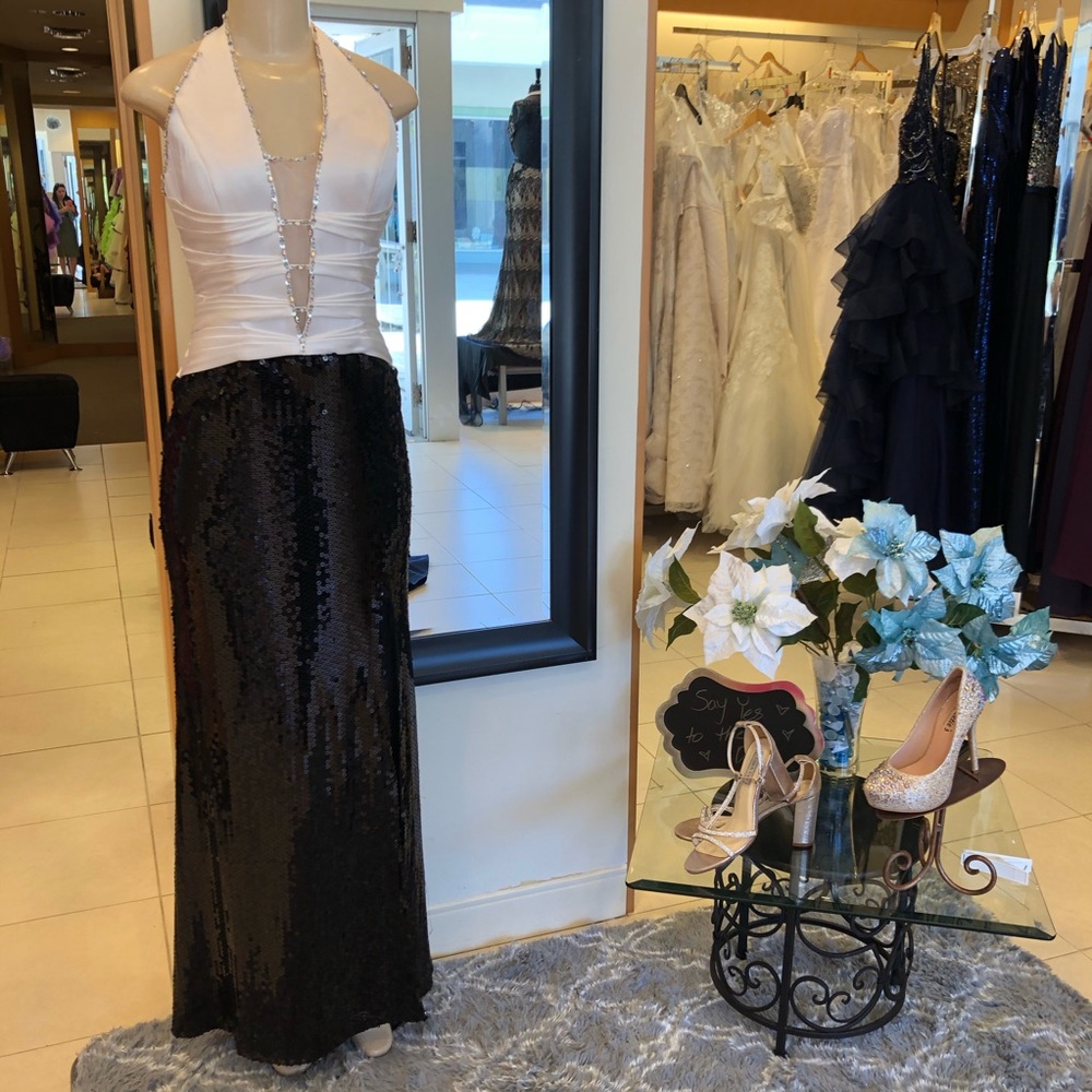Black and white formal gown prom dress Size 12